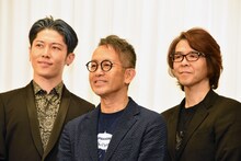 左からMIYAVI、宮本亜門、横内謙介。
