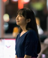 ミズキ役の小宮有紗。