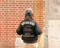 「魔女の宅急便 メルトンスタジャン 魔女の力」の着用例。