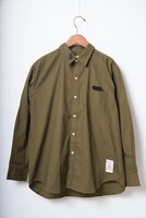 「マイケル シルエット シャツ（カーキ）」