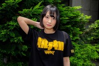 「満艦飾マコ（ド天然イエロー）」の着用例。