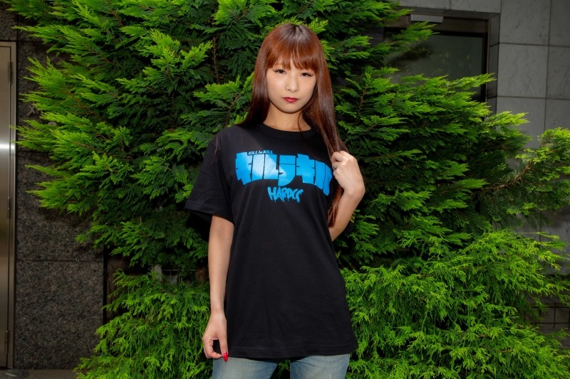 「鬼龍院皐月（純潔ブルー）」の着用例。