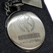 ロビンマスクをモチーフにした懐中時計。