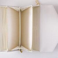 「BANANA FISH」をモチーフにした長財布。