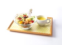 「ももこ、 NYの思い出…ミートボールのサラダパスタ」