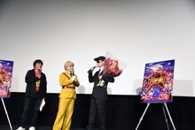 左から小林顕作監督、加藤諒、魔夜峰央。