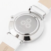 殺生丸モデルの腕時計。