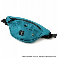 緑谷出久モデルのボディバッグ。