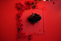 「喰種レストラン」の店内装飾。