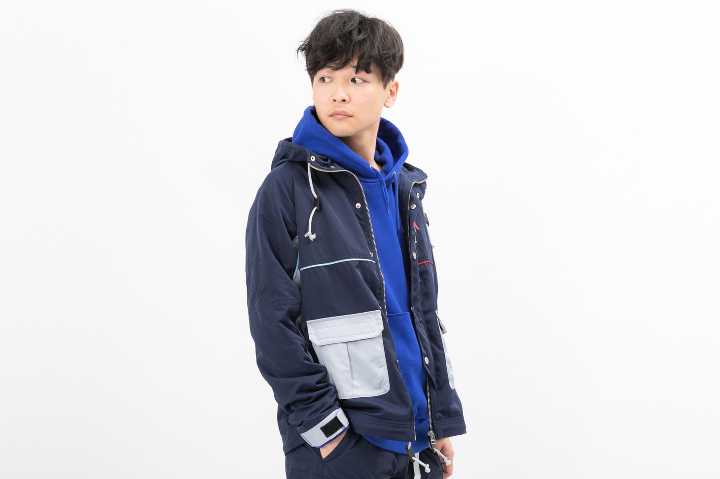 「轟焦凍モデル マウンテンパーカー」着用イメージ