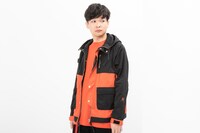 「爆豪勝己モデル マウンテンパーカー」着用イメージ