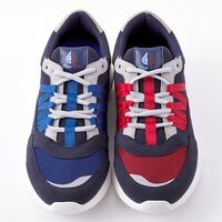 「轟焦凍モデル スニーカー」