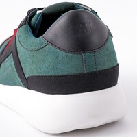 「緑谷出久モデル スニーカー」