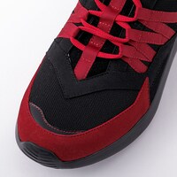 「切島鋭児郎モデル スニーカー」