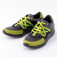 「蛙吹梅雨モデル スニーカー」