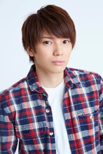 ルイス・ジェームズ・モリアーティ役の糸川耀士郎。