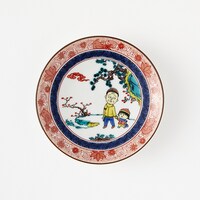 「ちびまる子ちゃん」の九谷焼豆皿。(c)さくらプロダクション