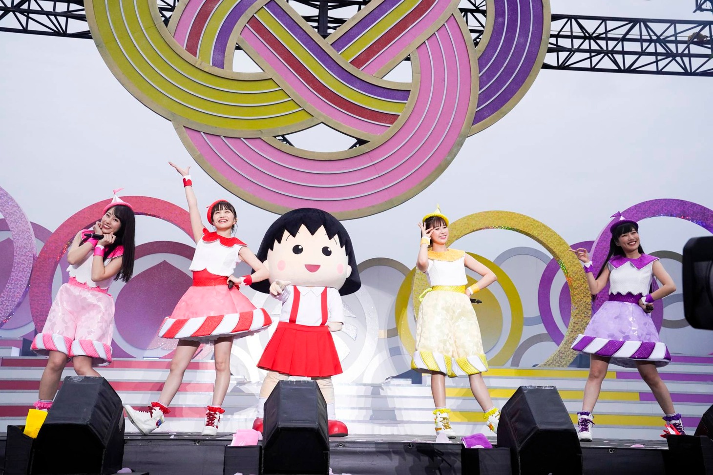 「ももクロ 春の一大事 2019 in 黒部市 ～笑顔のチカラ つなげるオモイ～」の様子。