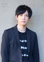 アルバート・ジェームズ・モリアーティ役の瀬戸祐介。