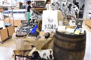 「リーブス商会 ロッポンギ直営店」の様子。