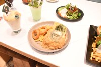 「リーブス商会CAFE」のメニュー。
