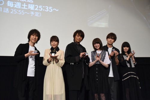 左から平川大輔、水瀬いのり、浪川大輔、上田麗奈、山下誠一郎、ASCA。