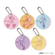 20周年記念ビジュアルを使用したレザーチャーム。