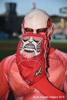 巨人くんの始球式の様子。