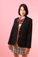 LIZA扮する水野直美。