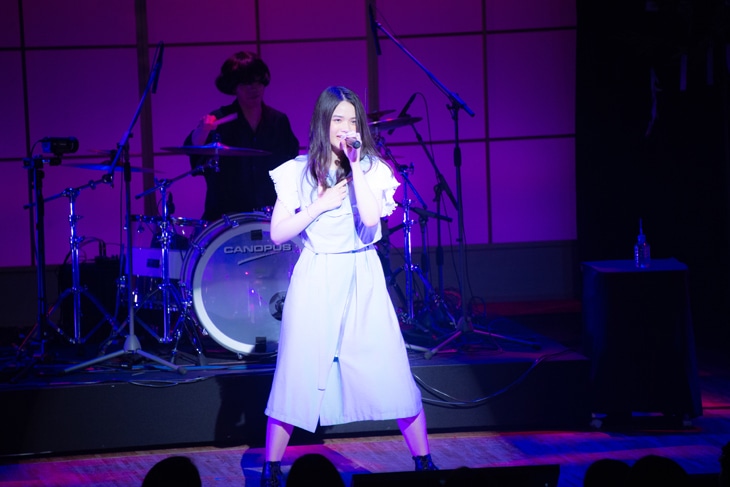 sajou no hanaのライブの様子。