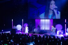 sajou no hanaのライブの様子。