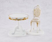 「エミリア お茶会Ver.」の椅子とテーブル。