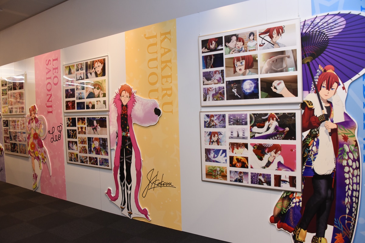 「プリズムスタァミュージアム」内「プリズムスタァ名鑑」エリアの様子。