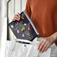 「刺繍メッシュポーチ」使用イメージ