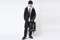 TVアニメ「ソードアート・オンライン アリシゼーション」コラボアイテムの着用イメージ。