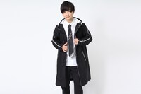 TVアニメ「ソードアート・オンライン アリシゼーション」コラボアイテムの着用イメージ。