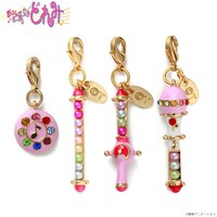 アクセサリーチャームの「おジャ魔女どれみ」セット。