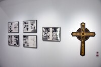 「Never Complete」より「DEATH NOTE」の展示。