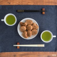 「玲央と真武のお箸セット」の使用イメージ。