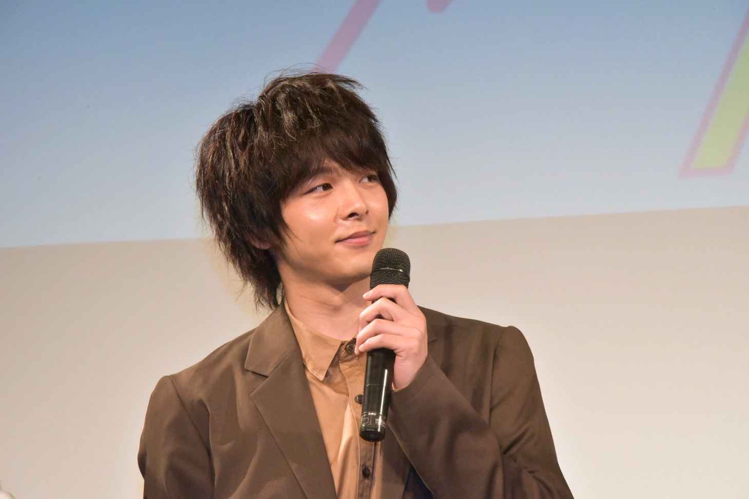 中村倫也