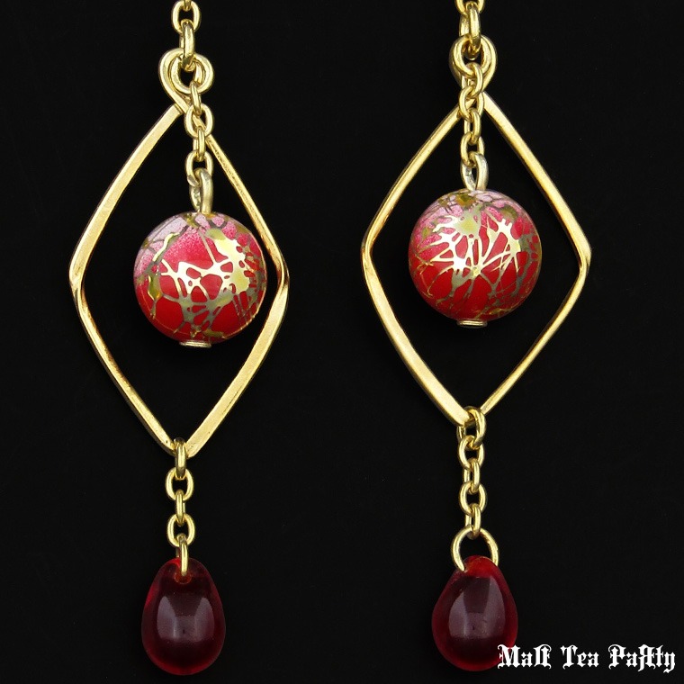 「コードギアス反逆のルルーシュ イヤリング＜皇帝ルルーシュver.＞」