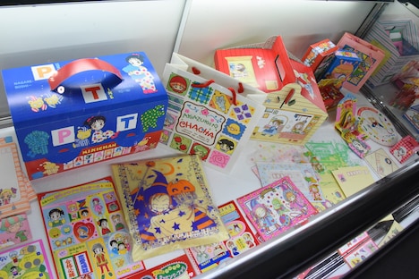 「特別展 りぼん 250万りぼんっ子▼大増刊号」の「ふろくファンルーム」の様子。