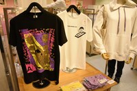 「特別展 りぼん 250万りぼんっ子▼大増刊号」の特設ショップ。