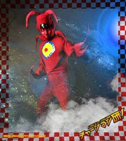 浜ロン扮するジュラル星人。