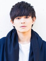 樹状細胞役の川隅美慎。