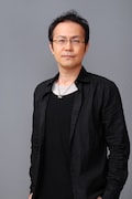 ホークモン役の遠近孝一。