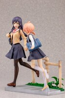 「やがて君になる『小糸侑＆七海燈子』 1/8スケール 塗装済み完成品フィギュア」