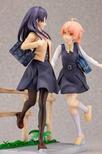 「やがて君になる『小糸侑＆七海燈子』 1/8スケール 塗装済み完成品フィギュア」