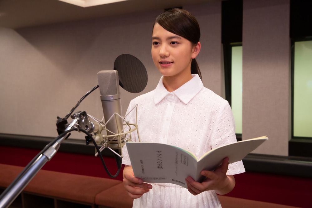 清原果耶のアフレコの様子。