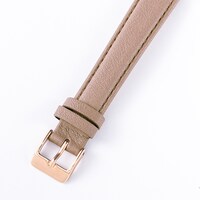 南イタリアモデルの腕時計。